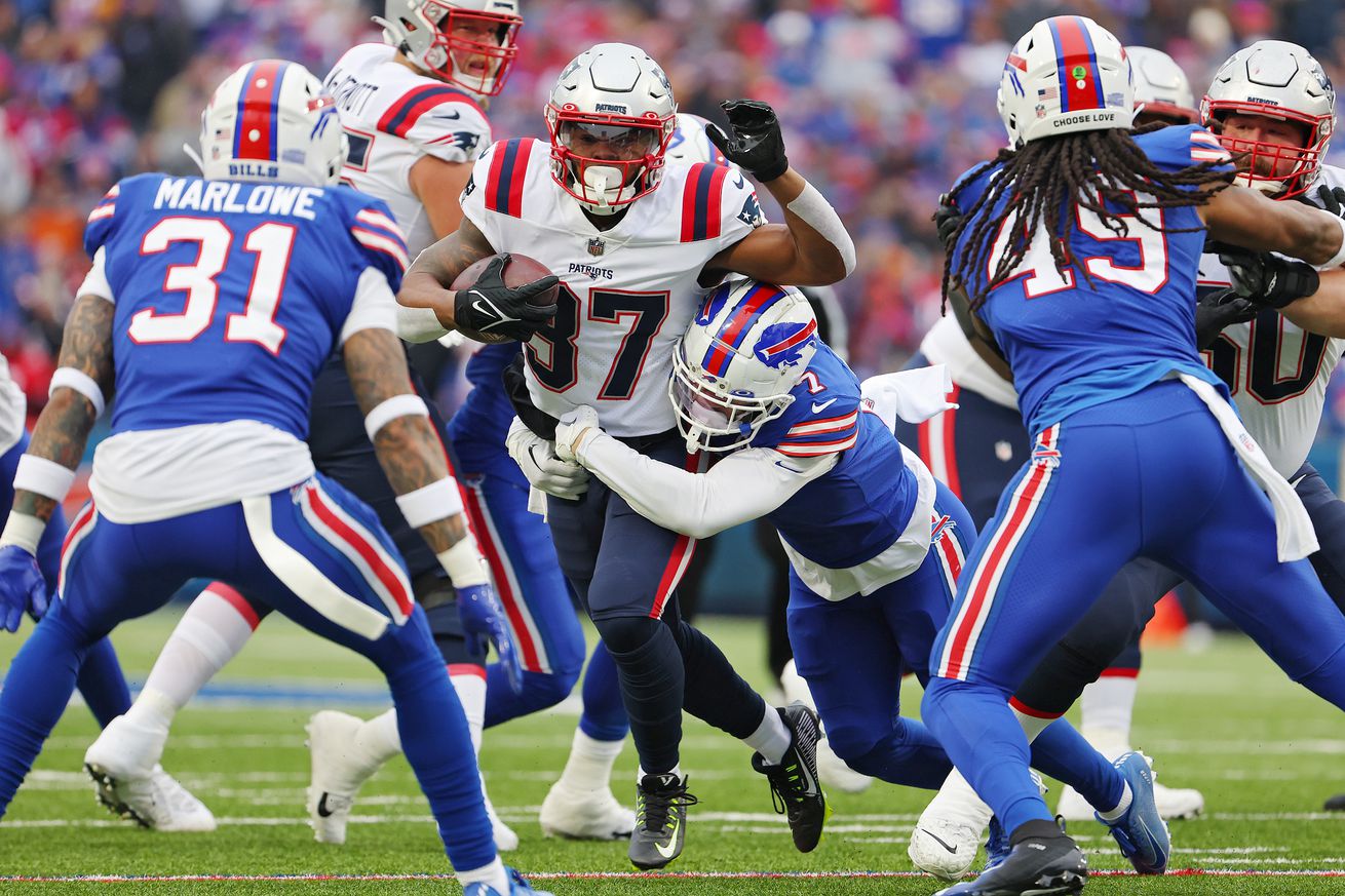 New England Patriots v Buffalo Bills