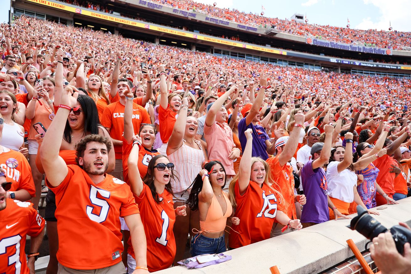 Charleston Southern v Clemson