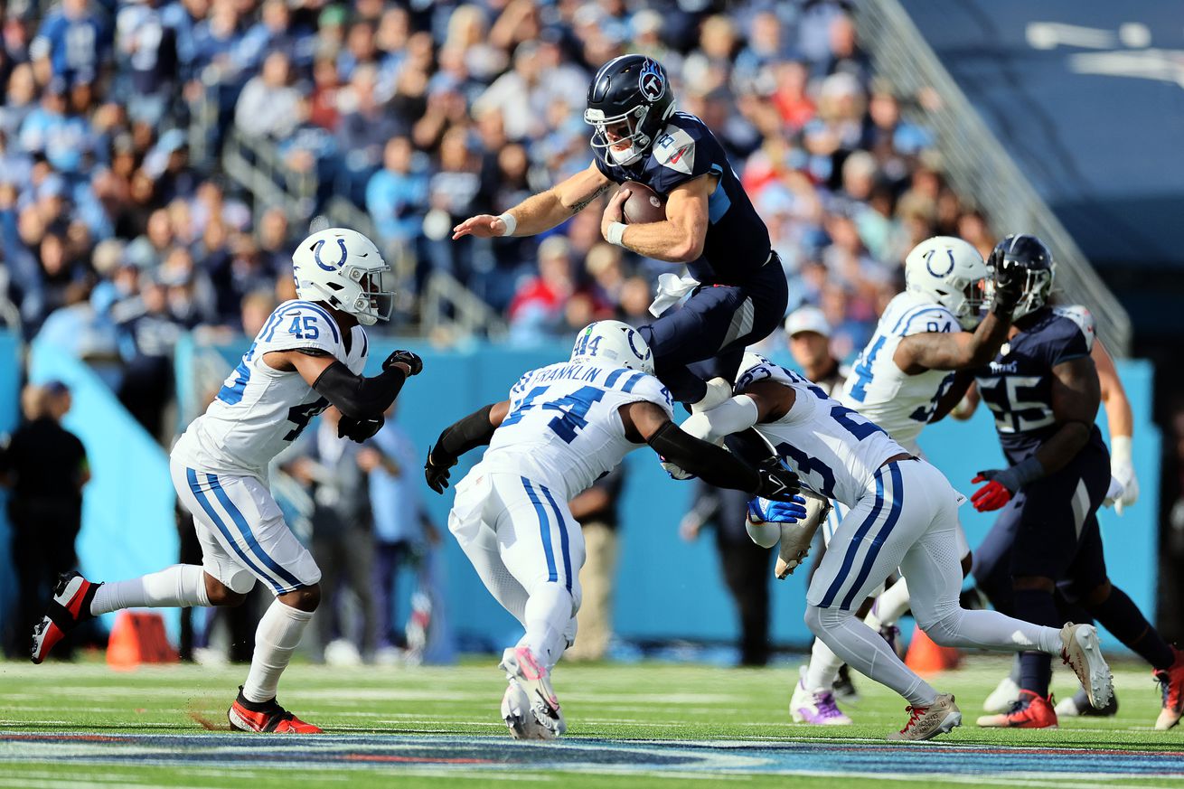 Indianapolis Colts v Tennessee Titans