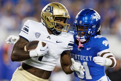 NCAA Football: Akron at Kentucky