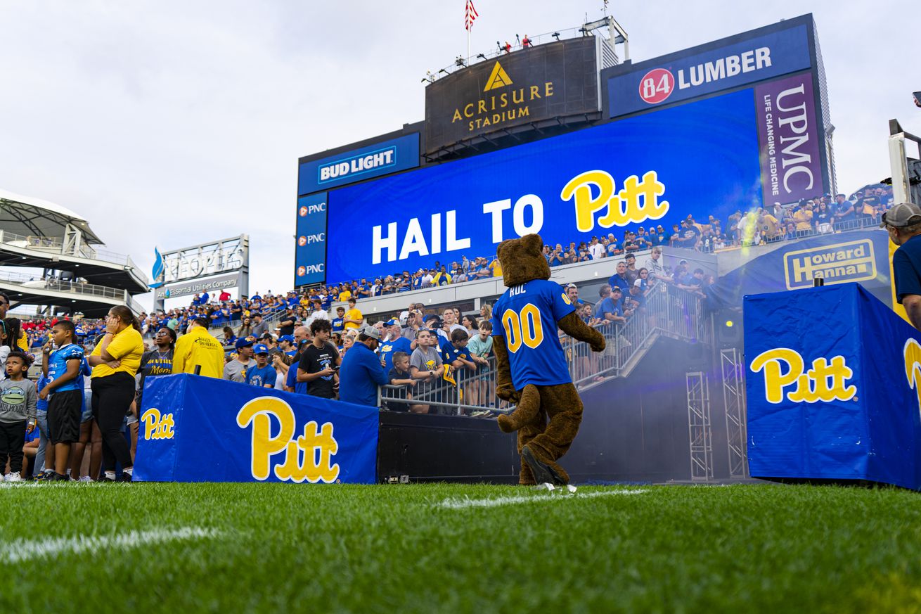 COLLEGE FOOTBALL: SEP 09 Cincinnati at Pitt