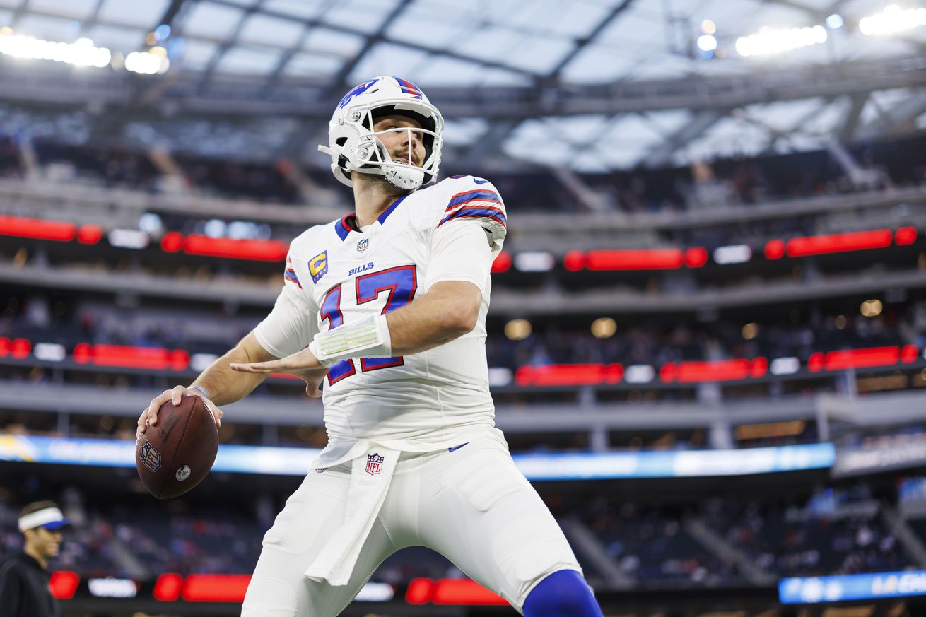 Buffalo Bills v Los Angeles Chargers