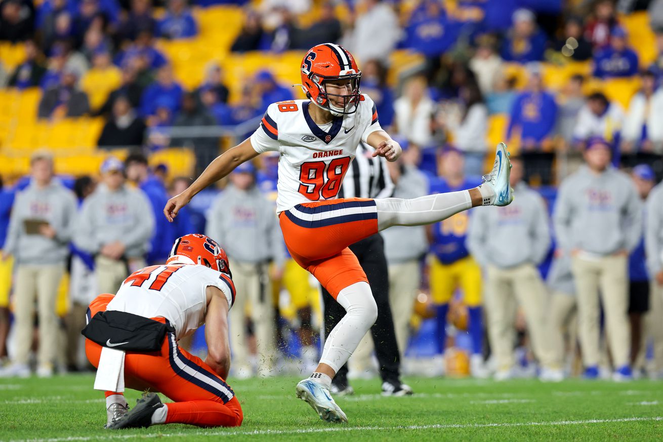 COLLEGE FOOTBALL: OCT 24 Syracuse at Pitt
