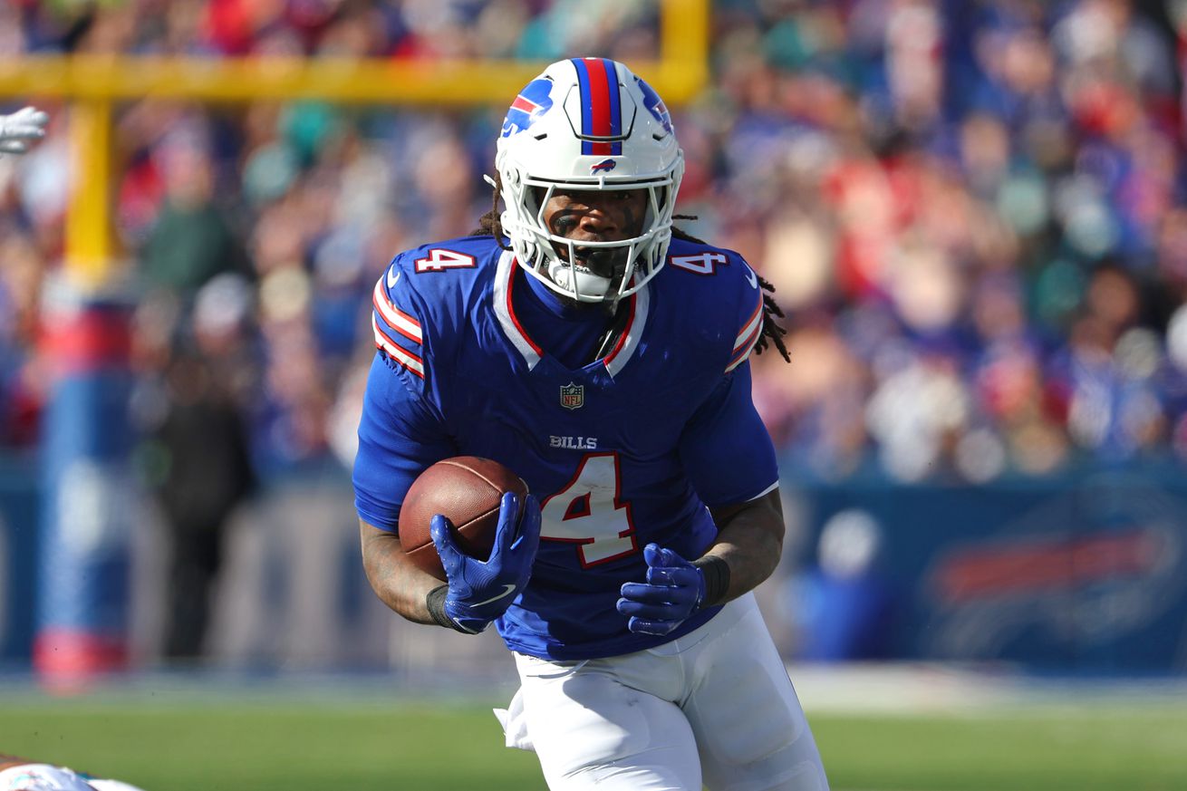 Miami Dolphins v Buffalo Bills