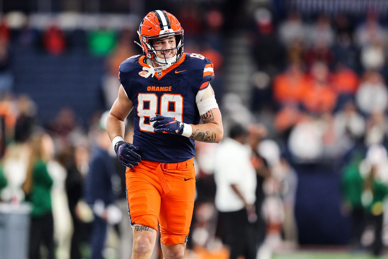 Miami v Syracuse