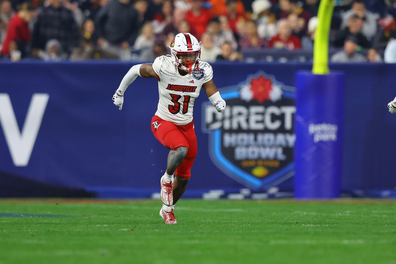 COLLEGE FOOTBALL: DEC 27 DIRECTV Holiday Bowl - Louisville vs USC
