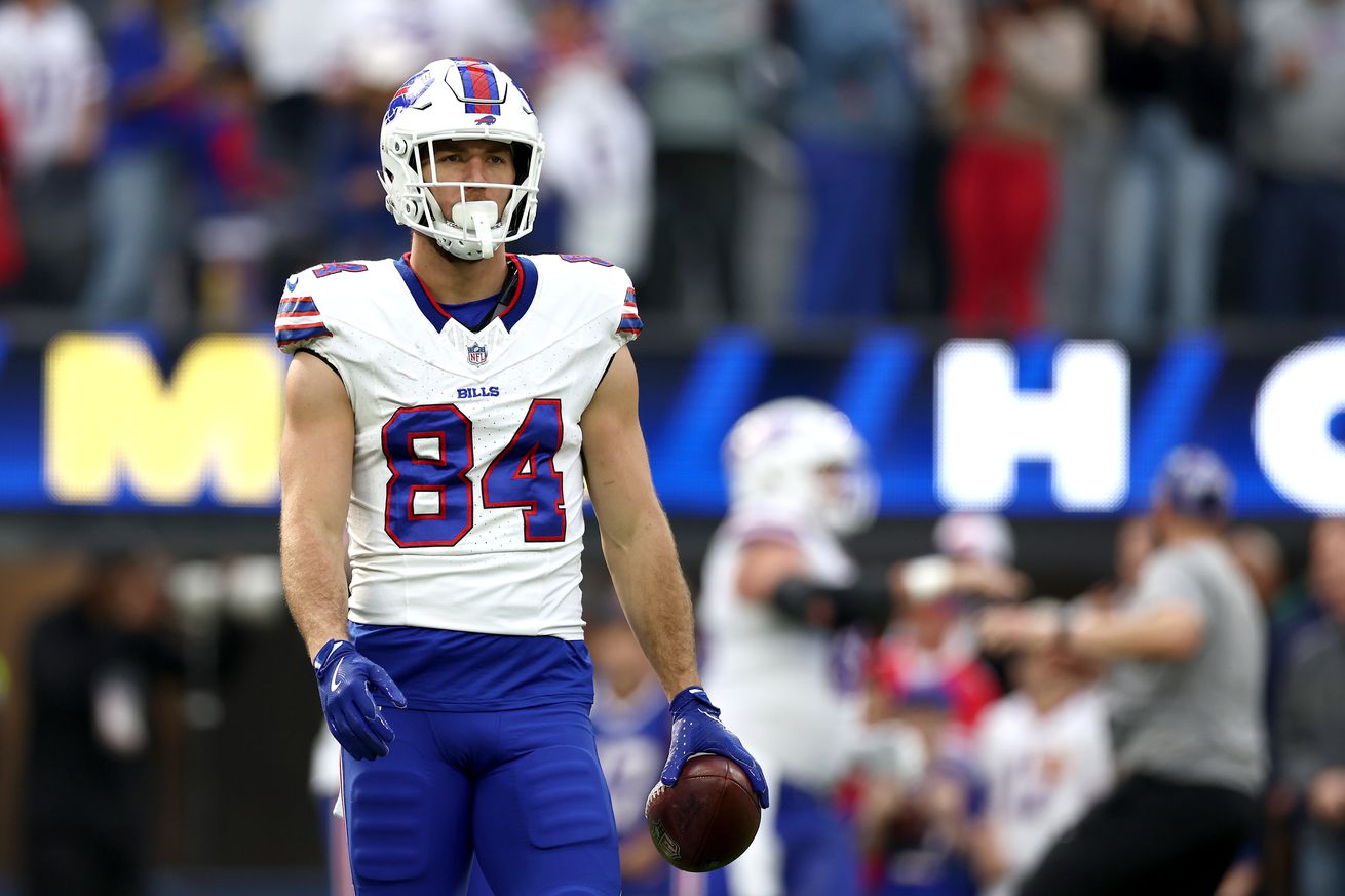 Buffalo Bills v Los Angeles Rams