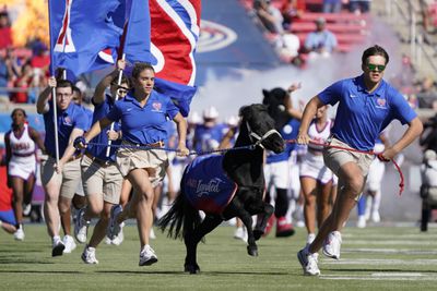 NCAA Football: Cincinnati at Southern Methodist