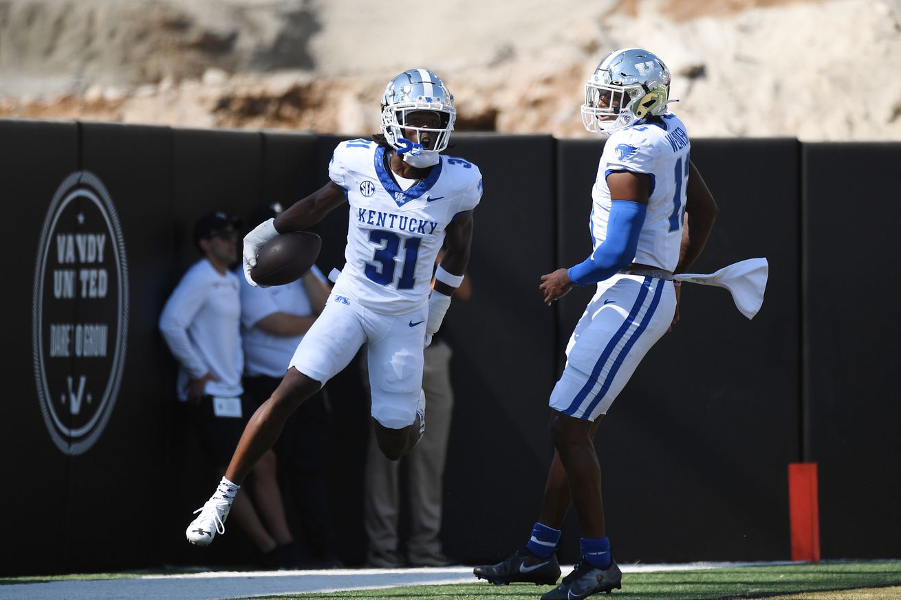 NCAA Football: Kentucky at Vanderbilt